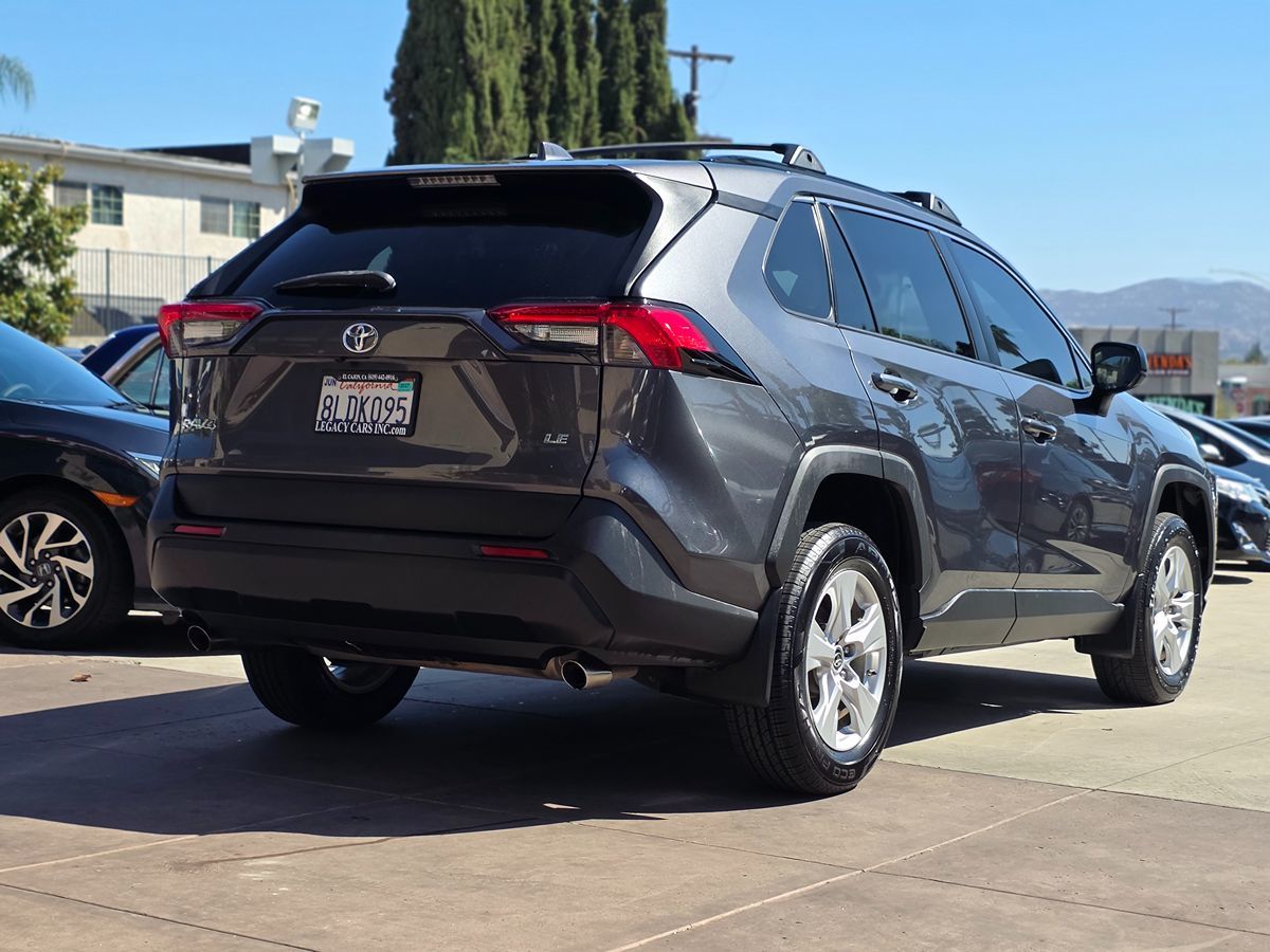 Toyota RAV4 photo 13