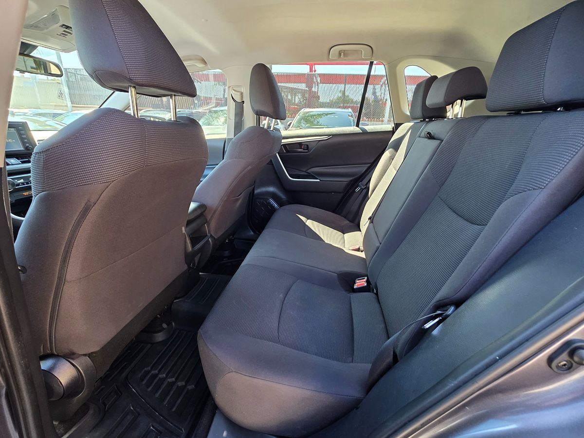 Toyota RAV4 photo 26