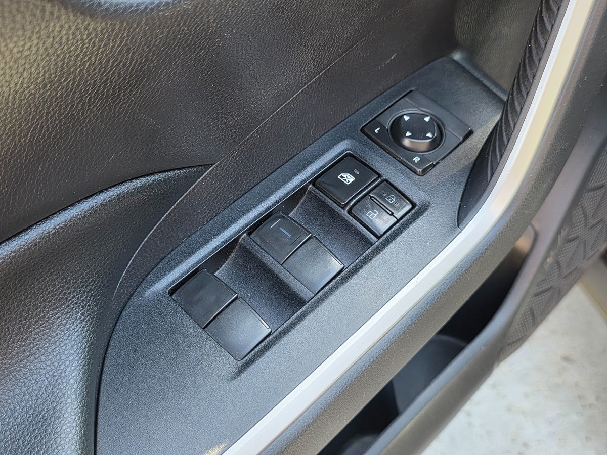 Toyota RAV4 photo 32