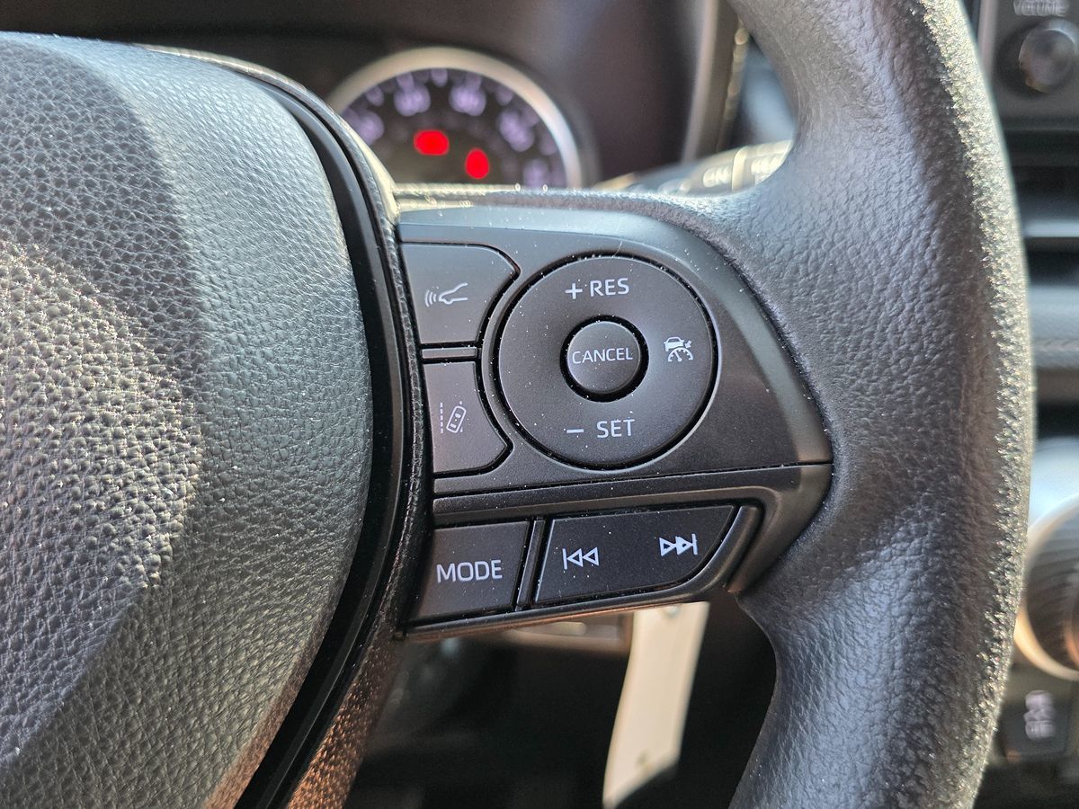 Toyota RAV4 photo 36