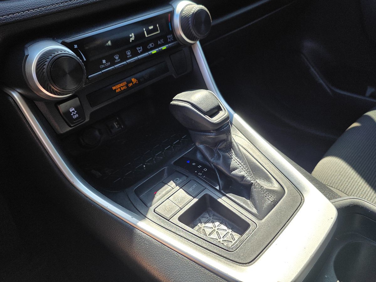 Toyota RAV4 photo 38