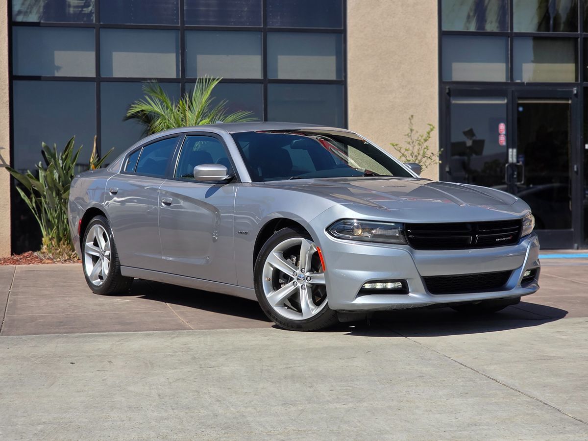 Dodge Charger photo 3