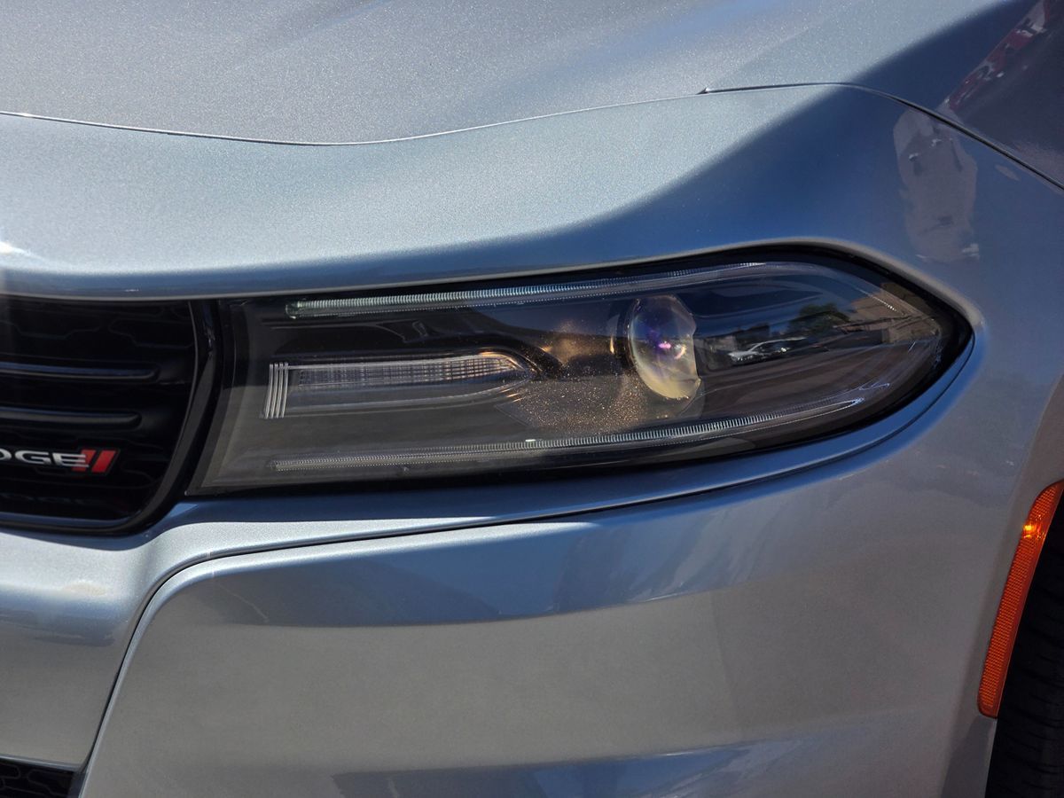 Dodge Charger photo 6