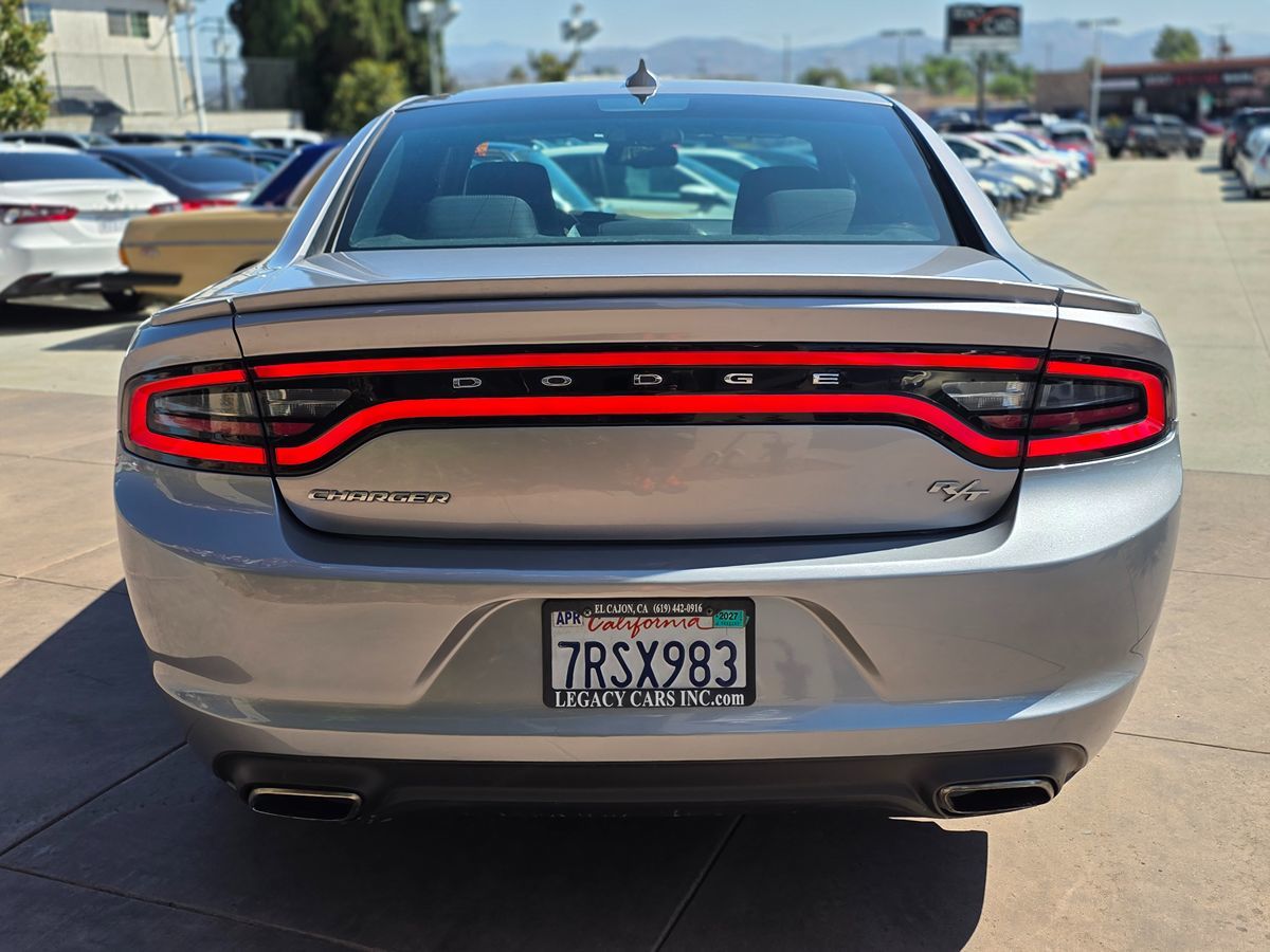 Dodge Charger photo 11