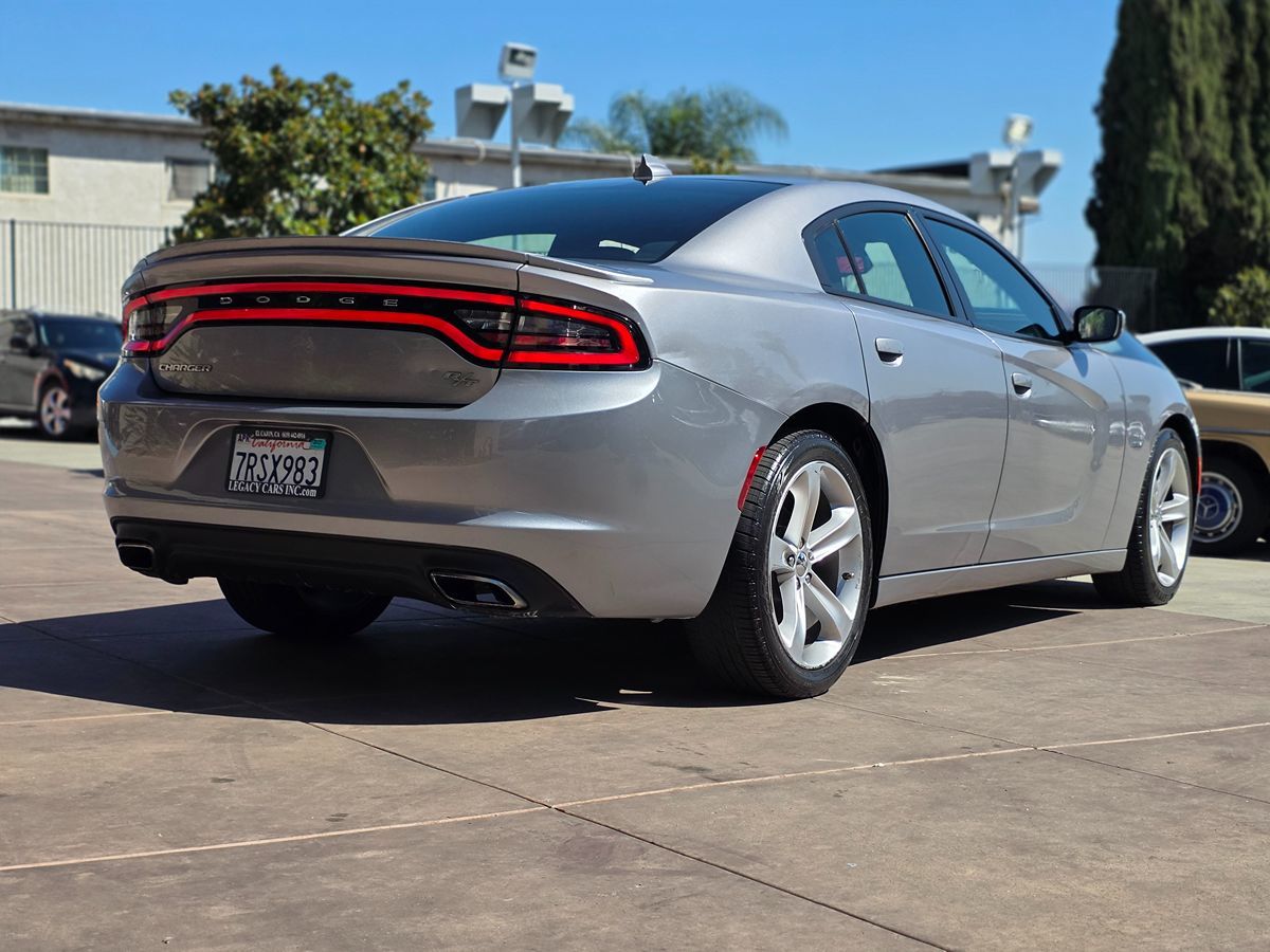 Dodge Charger photo 12