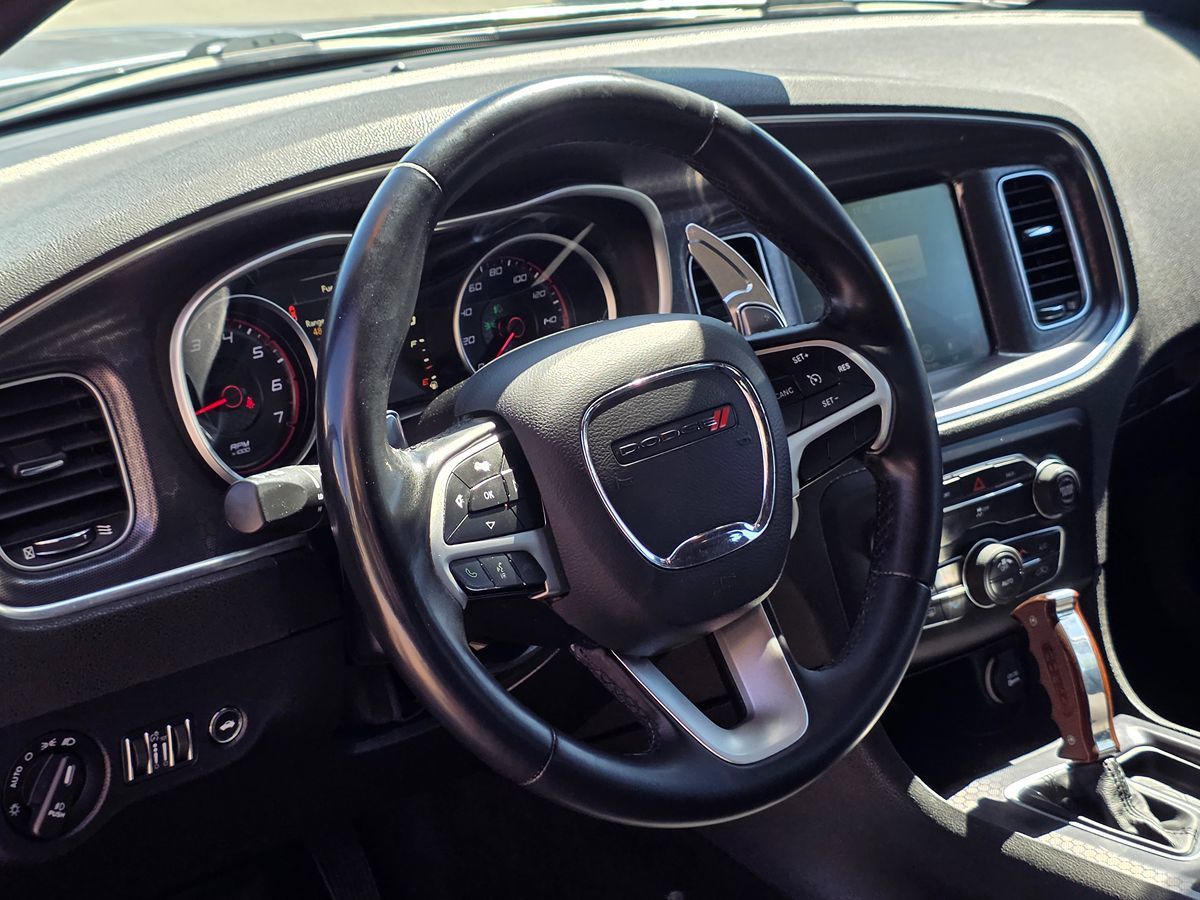 Dodge Charger photo 19