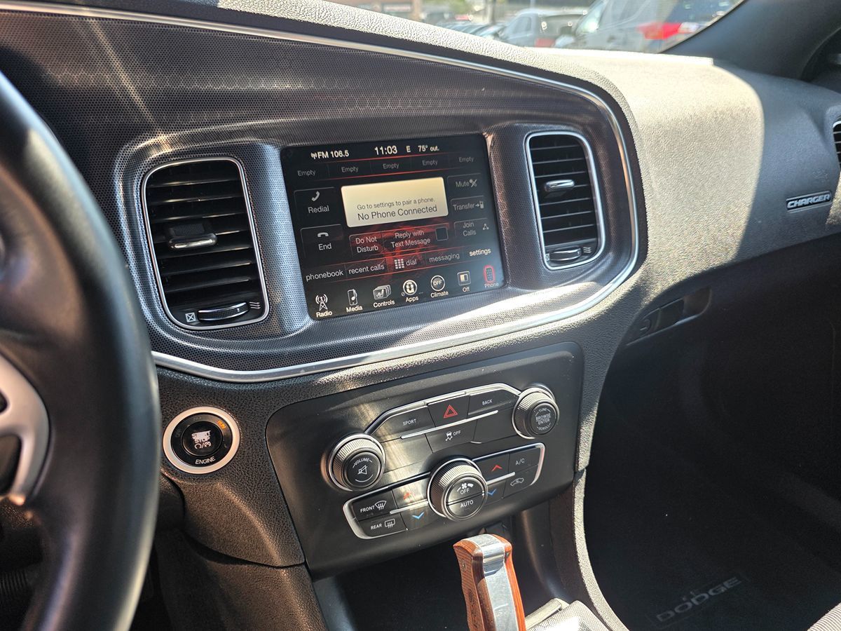 Dodge Charger photo 35