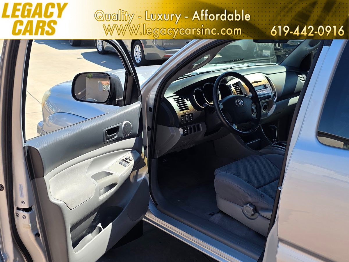 Toyota Tacoma photo 42