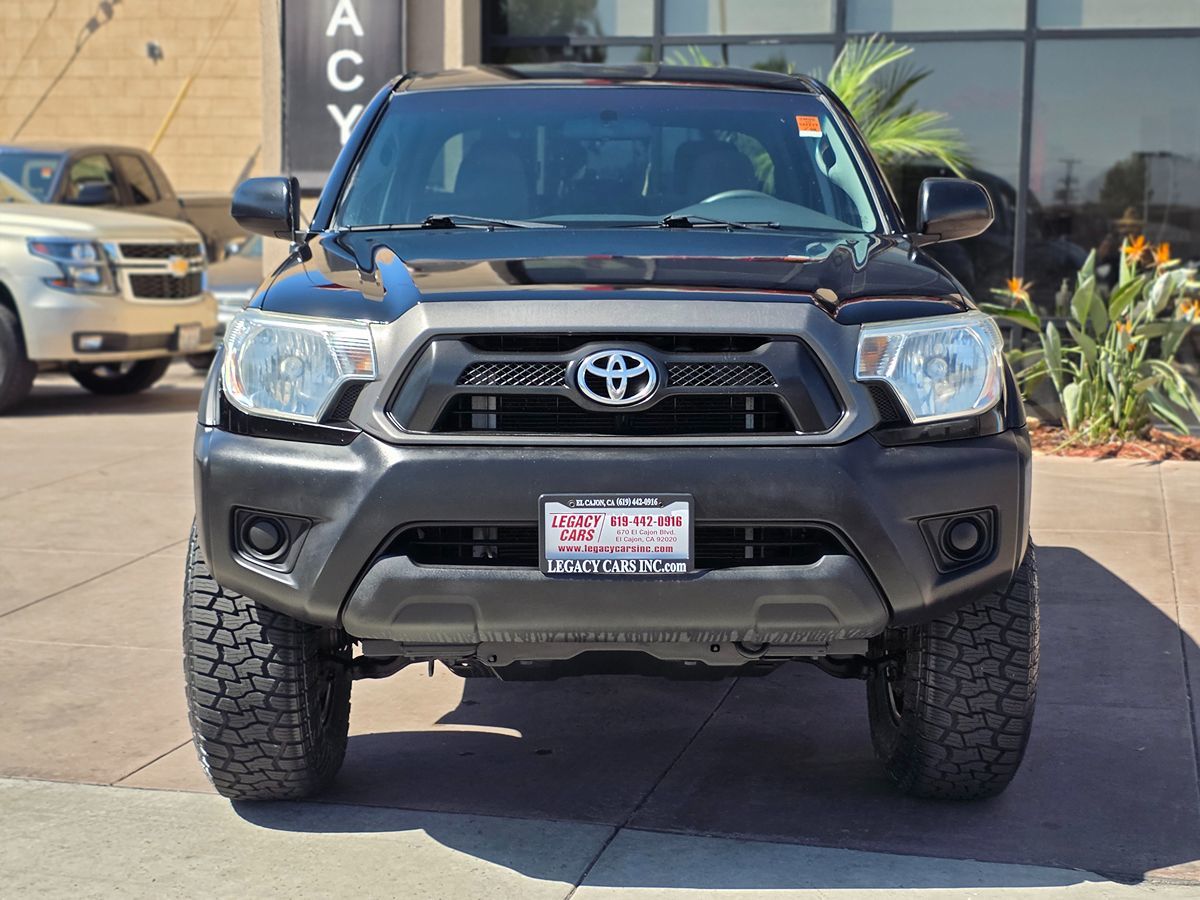 Toyota Tacoma photo 4