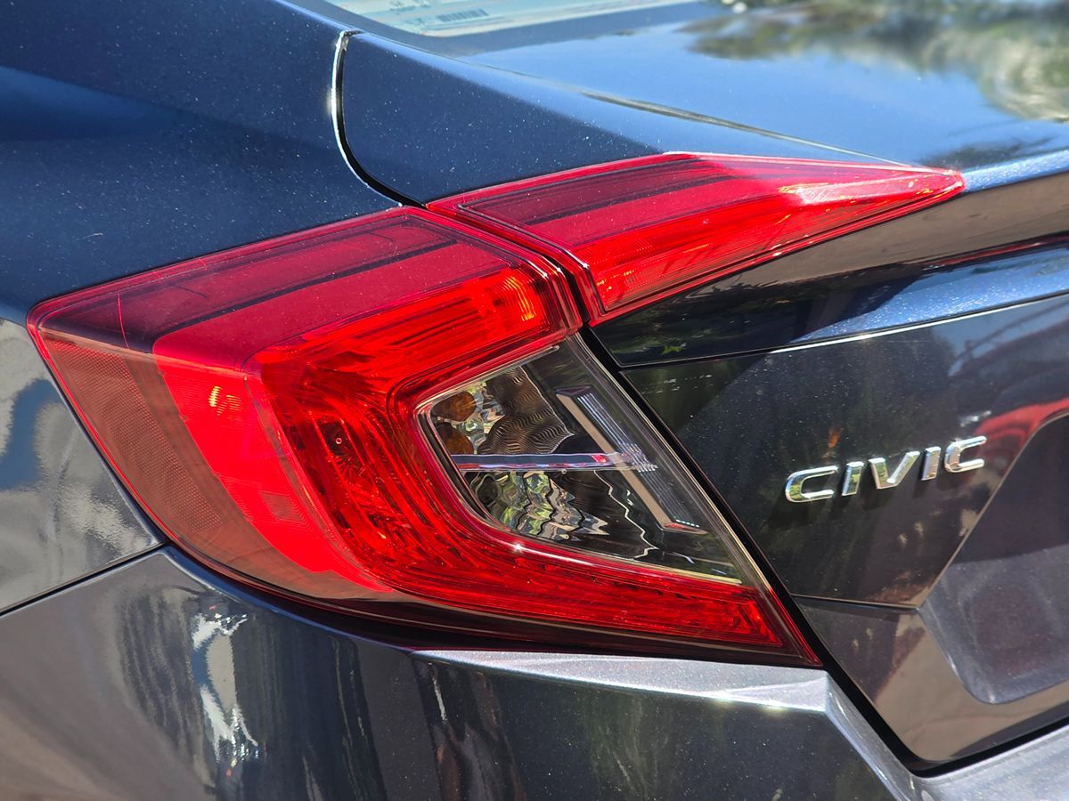 Honda Civic photo 10
