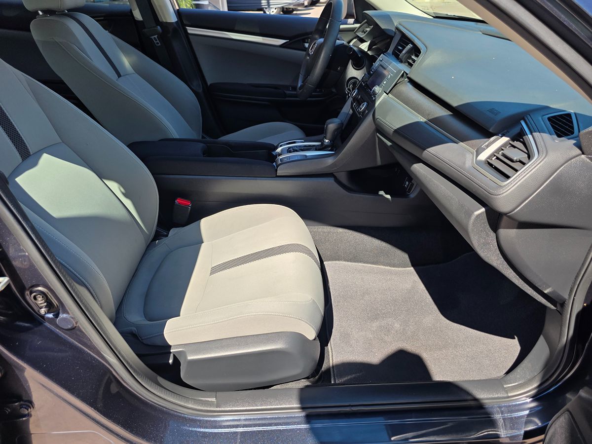 Honda Civic photo 16