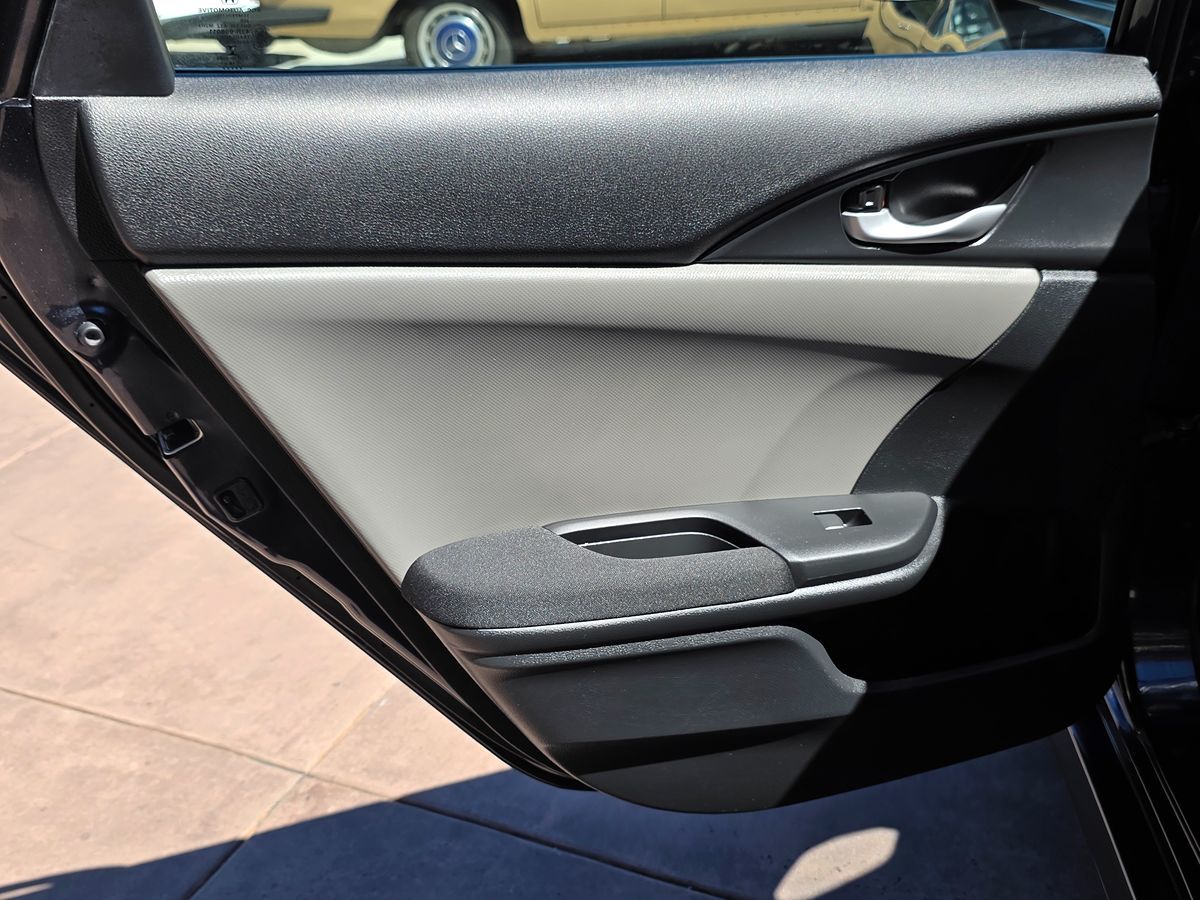 Honda Civic photo 25