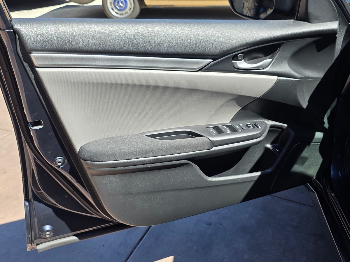 Honda Civic photo 26