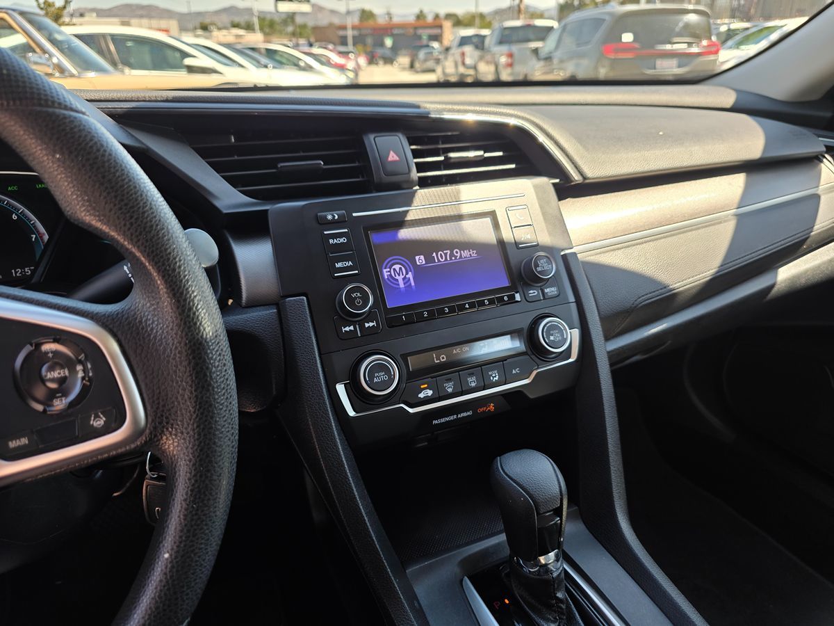 Honda Civic photo 30