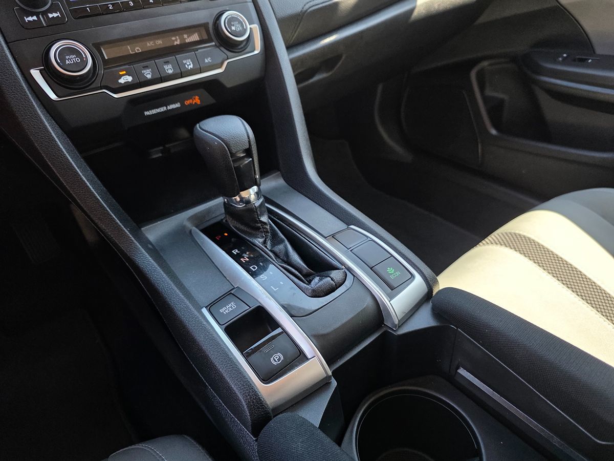 Honda Civic photo 31