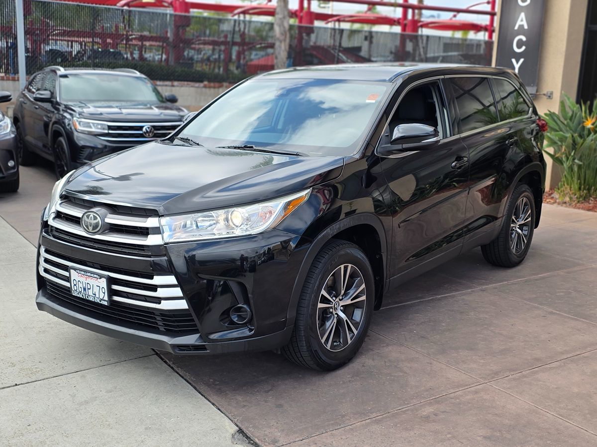 Toyota Highlander photo 5