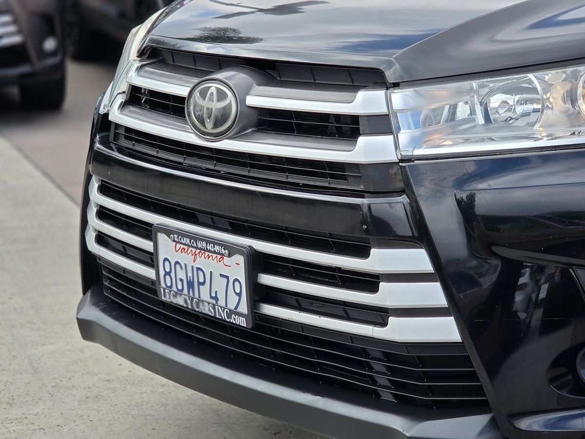 Toyota Highlander photo 7
