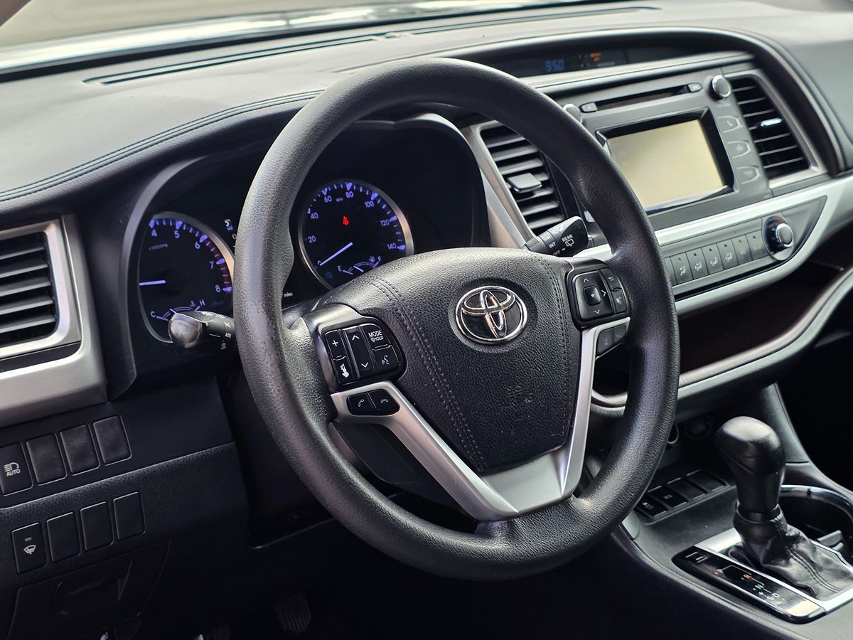 Toyota Highlander photo 21