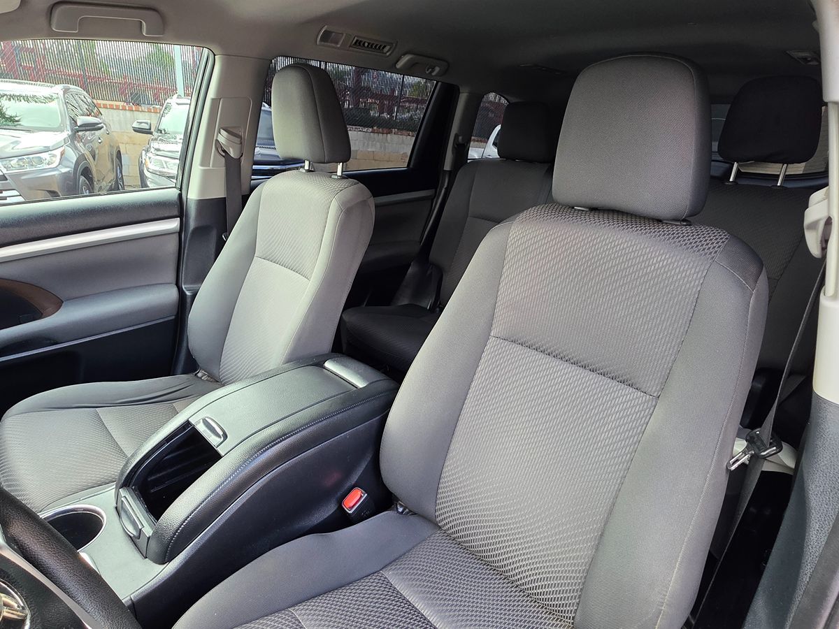 Toyota Highlander photo 23