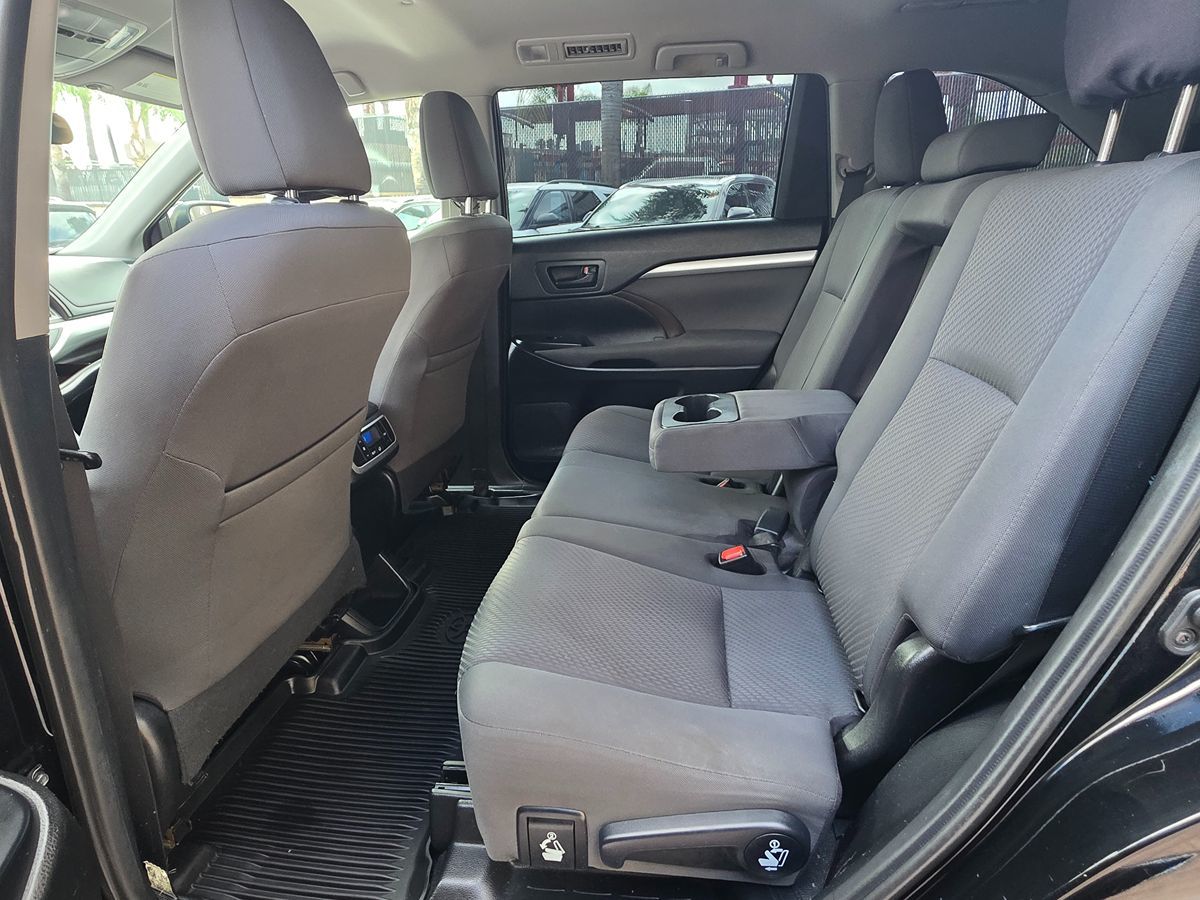 Toyota Highlander photo 24