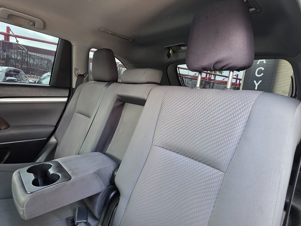 Toyota Highlander photo 25