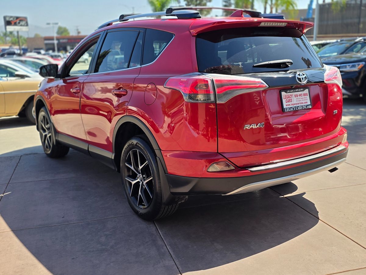 Toyota RAV4 photo 10