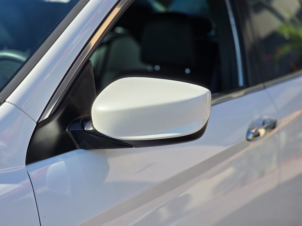 Honda Accord photo 8