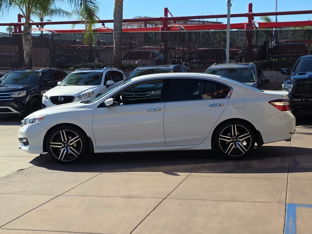 Honda Accord photo 9