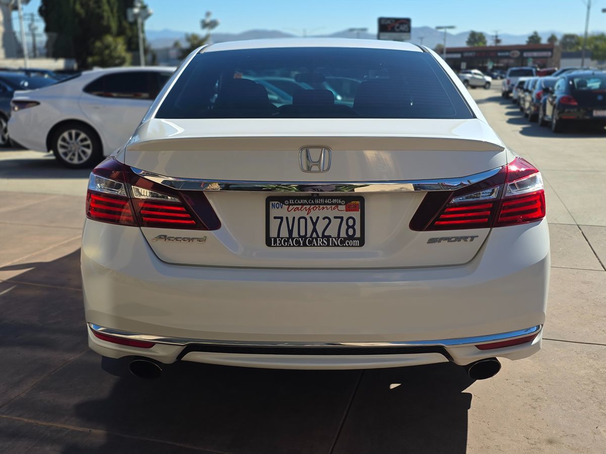 Honda Accord photo 11