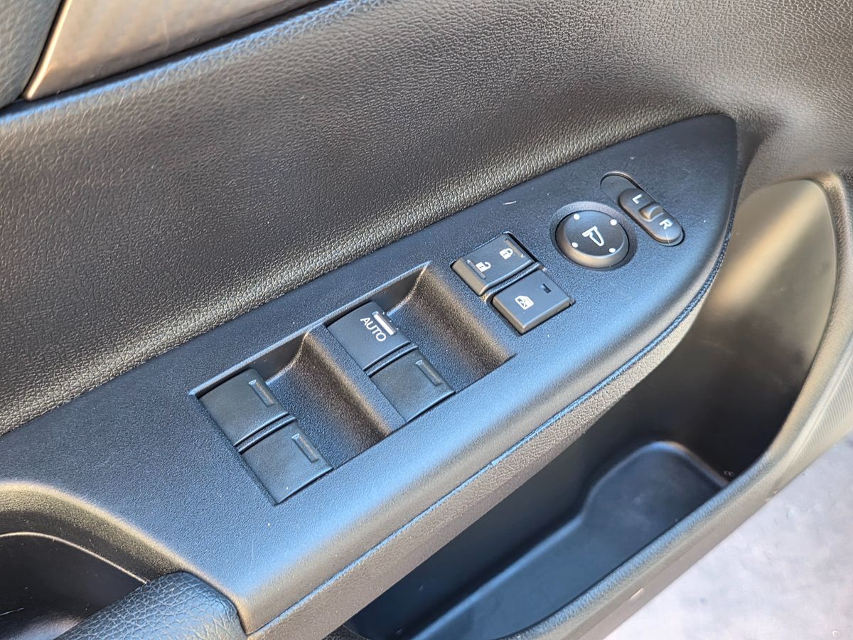 Honda Accord photo 26