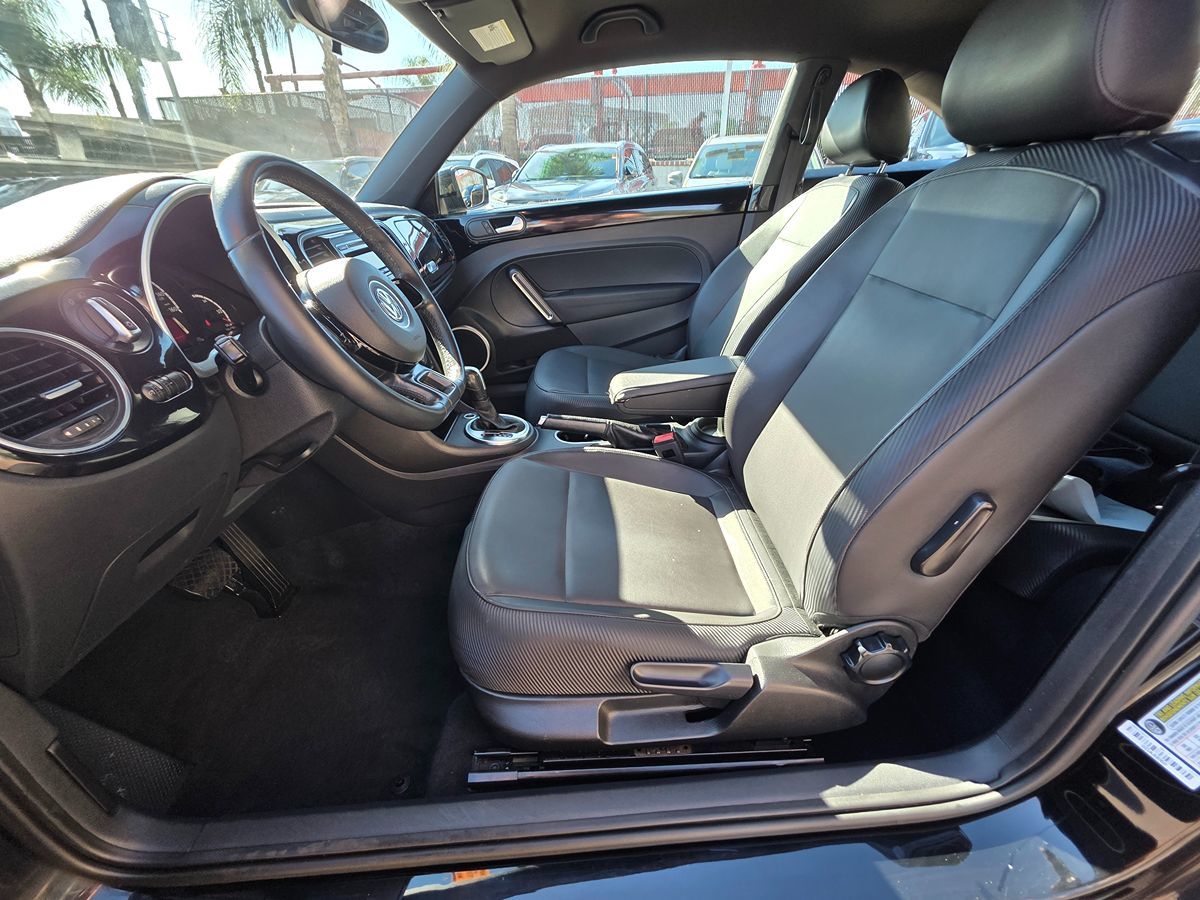 Volkswagen Beetle photo 21