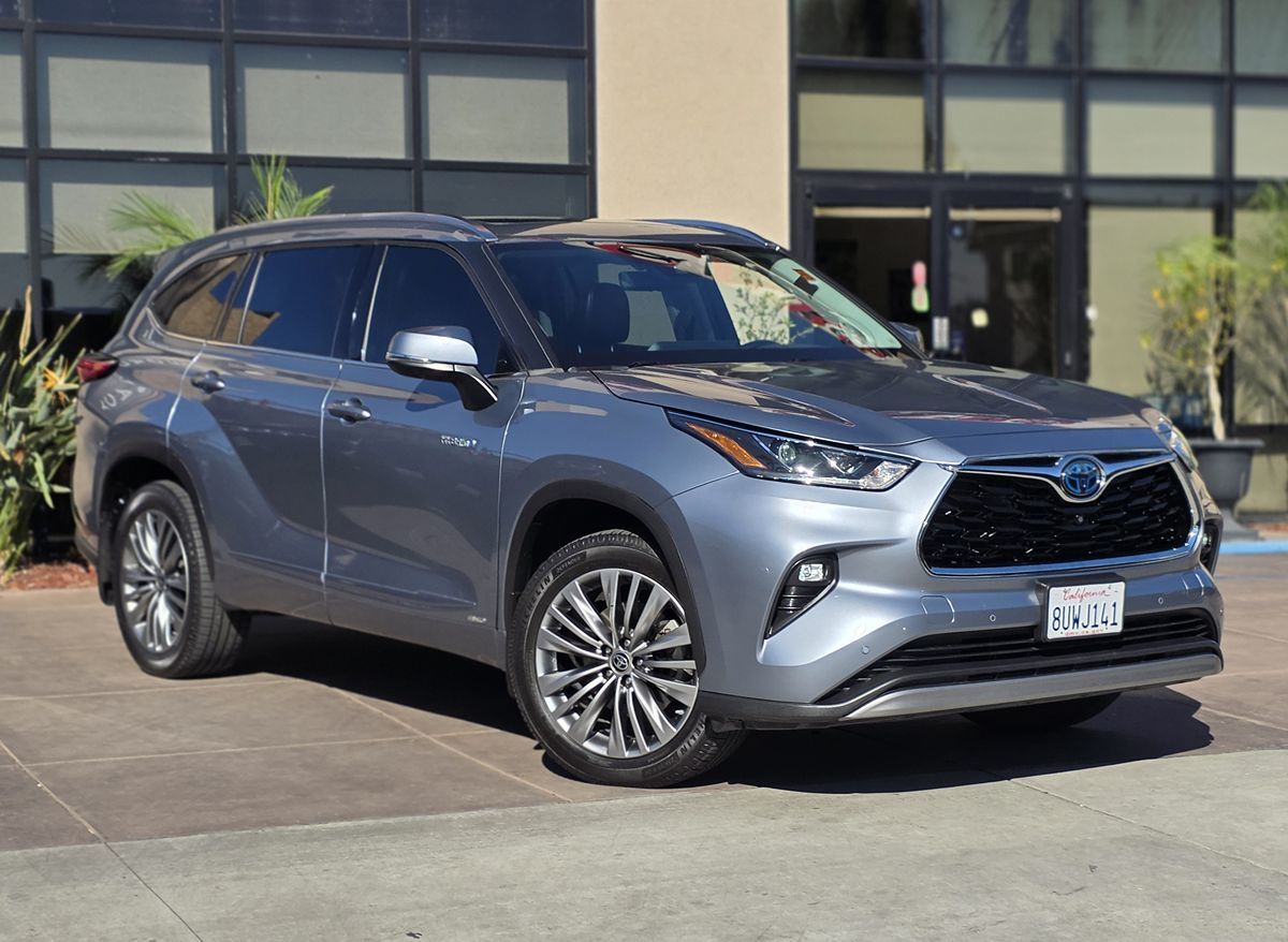 Toyota Highlander photo 3