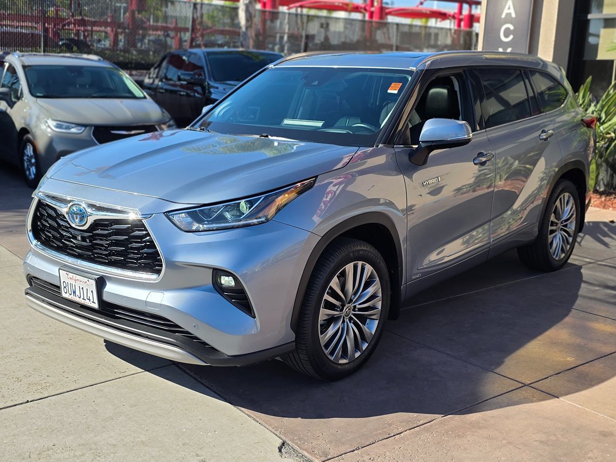 Toyota Highlander photo 5
