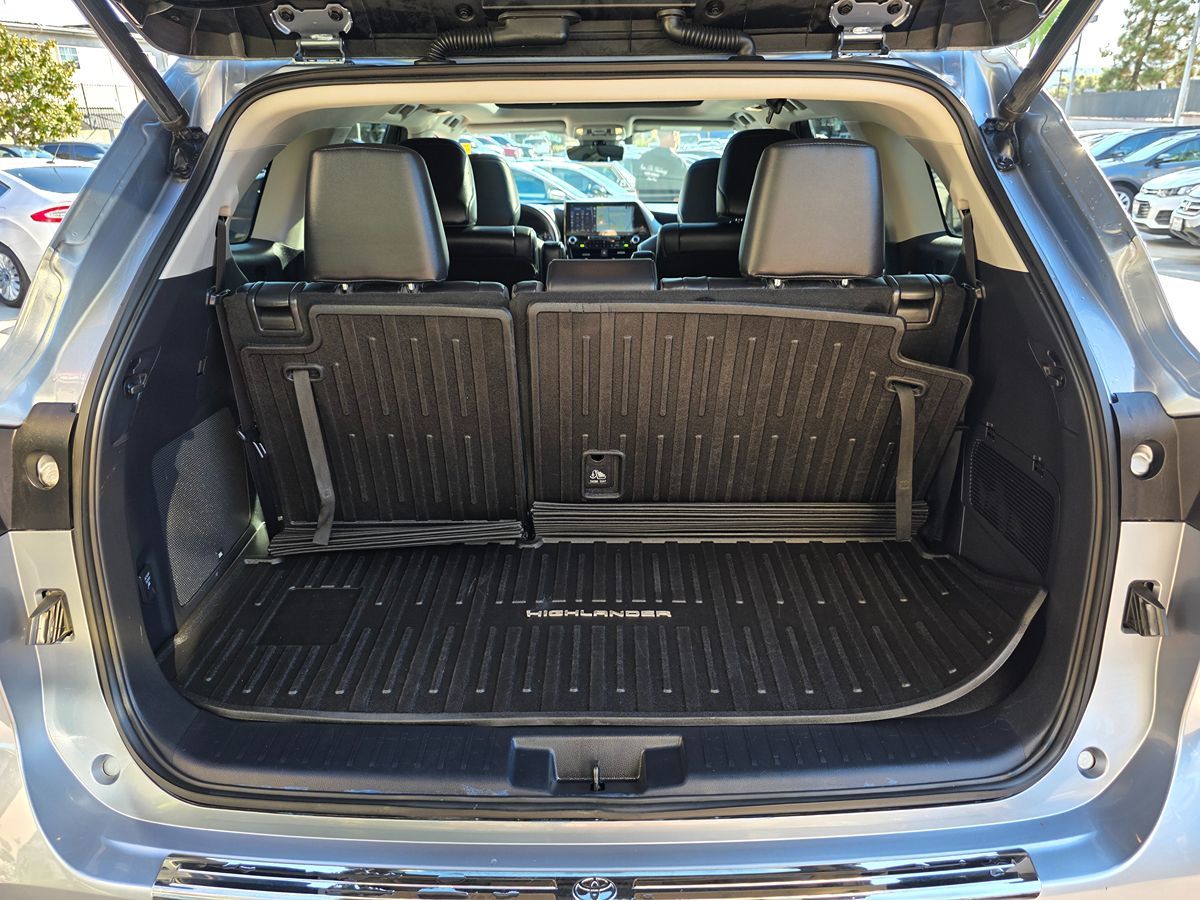 Toyota Highlander photo 21