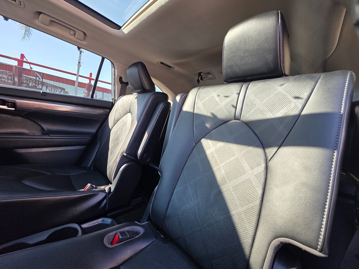 Toyota Highlander photo 28