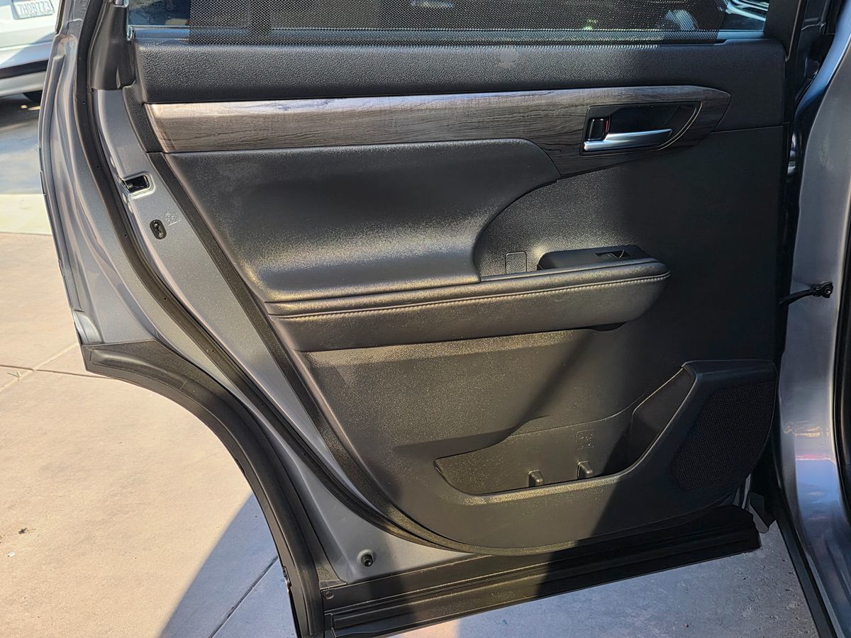 Toyota Highlander photo 31