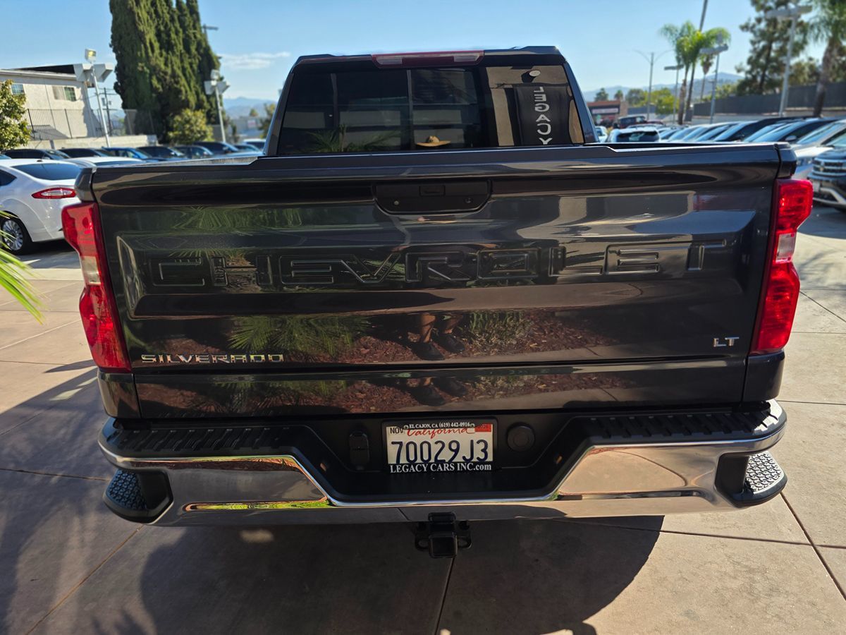 Chevrolet Silverado photo 11