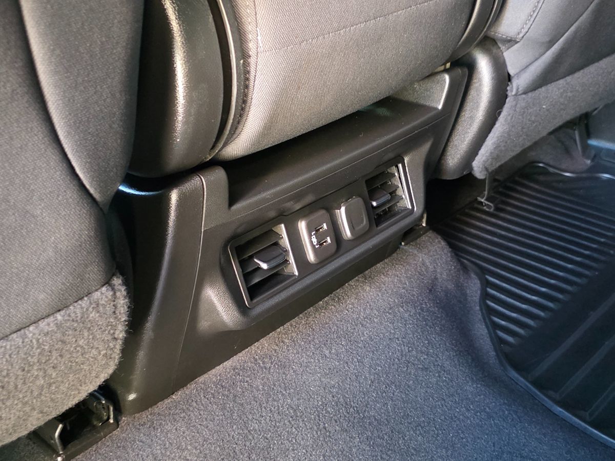 Chevrolet Silverado photo 28