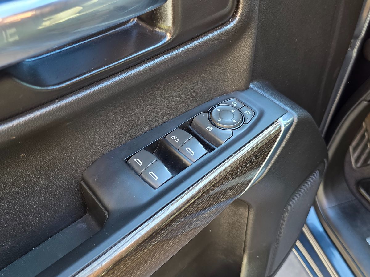 Chevrolet Silverado photo 31