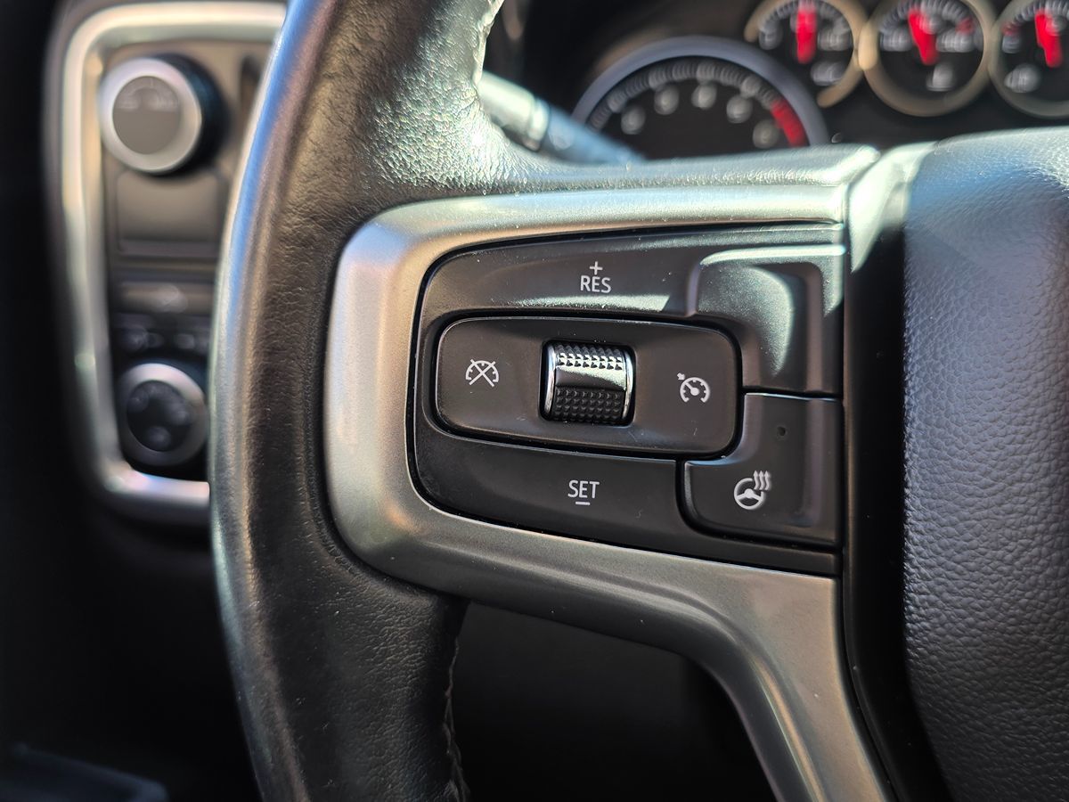Chevrolet Silverado photo 34