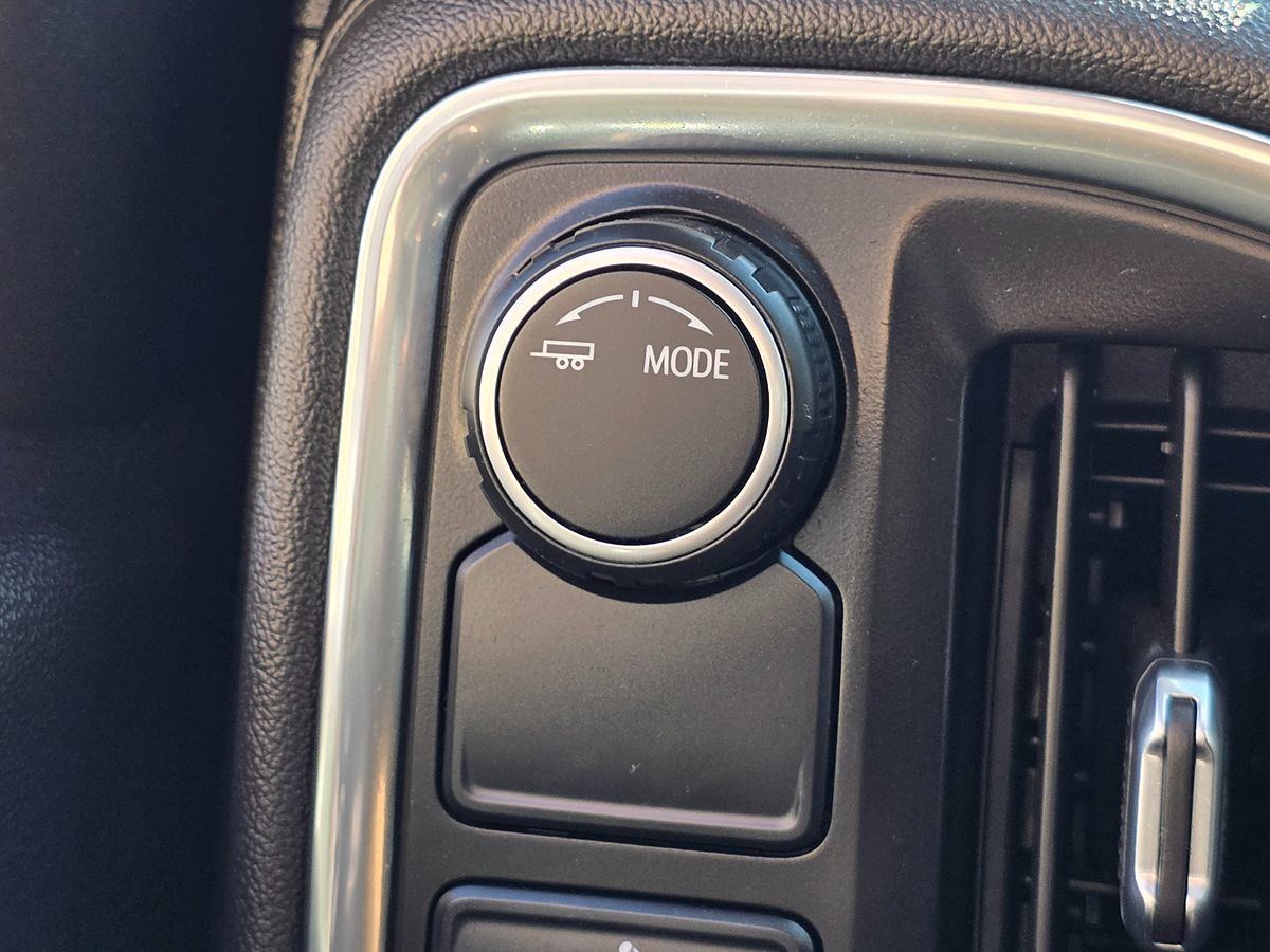Chevrolet Silverado photo 50