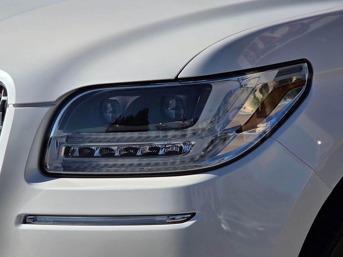 Lincoln Navigator L photo 6