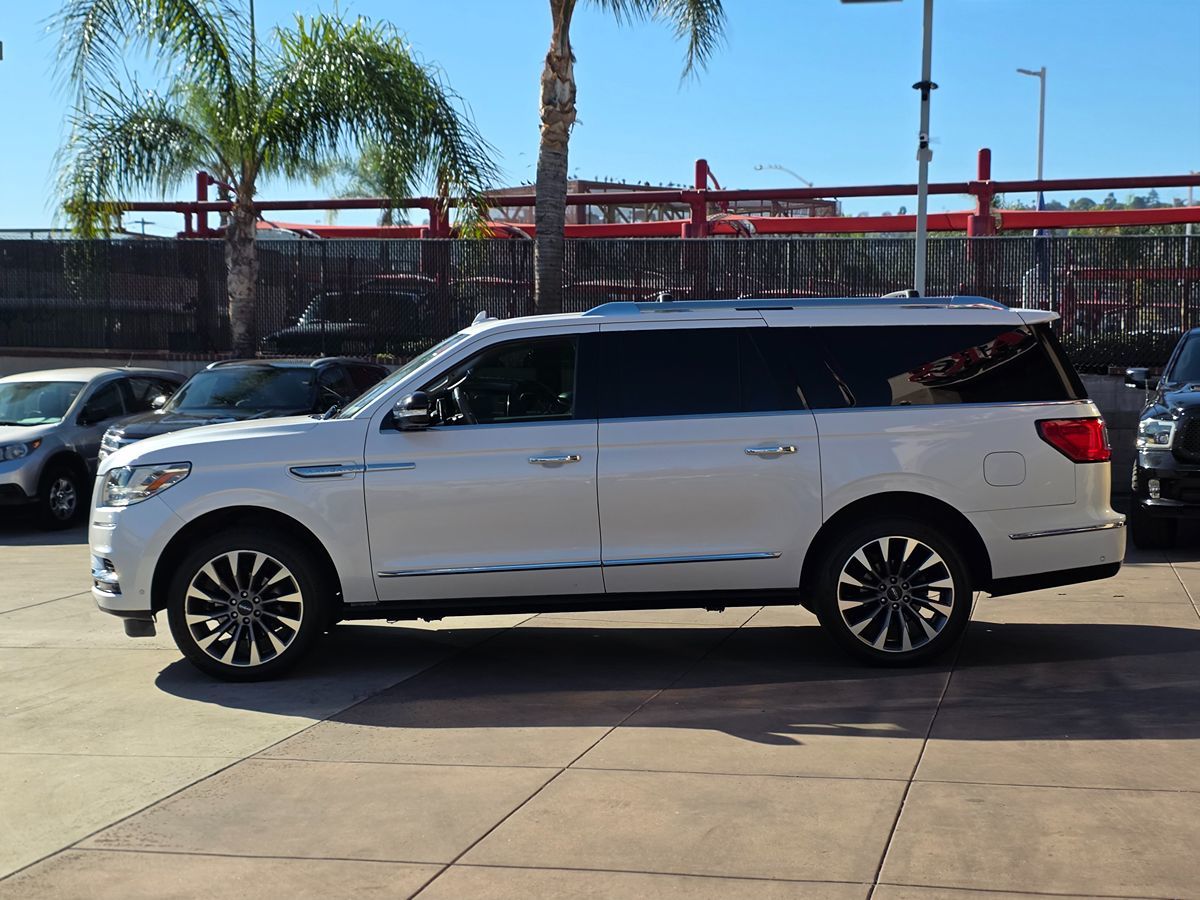 Lincoln Navigator L photo 9