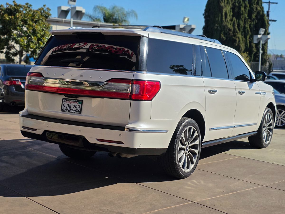Lincoln Navigator L photo 12