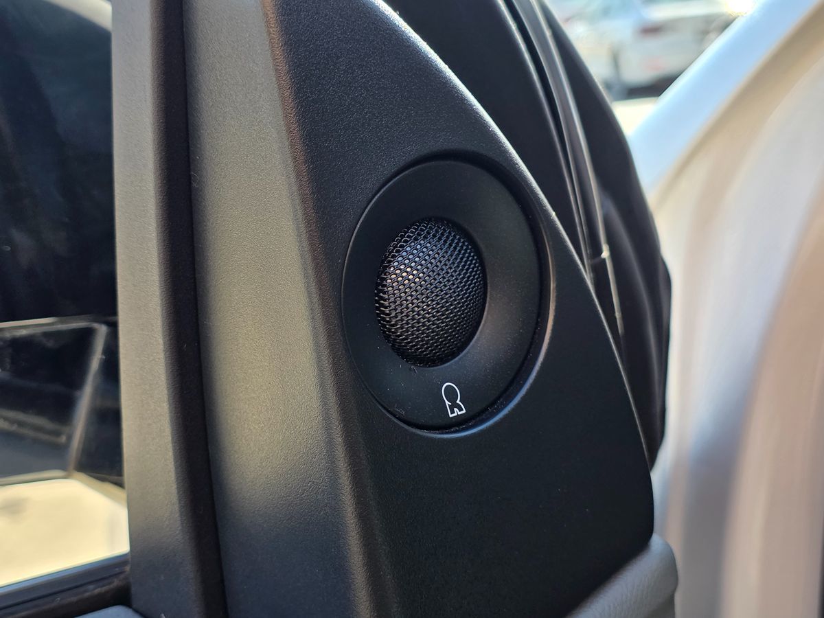 Lincoln Navigator L photo 34