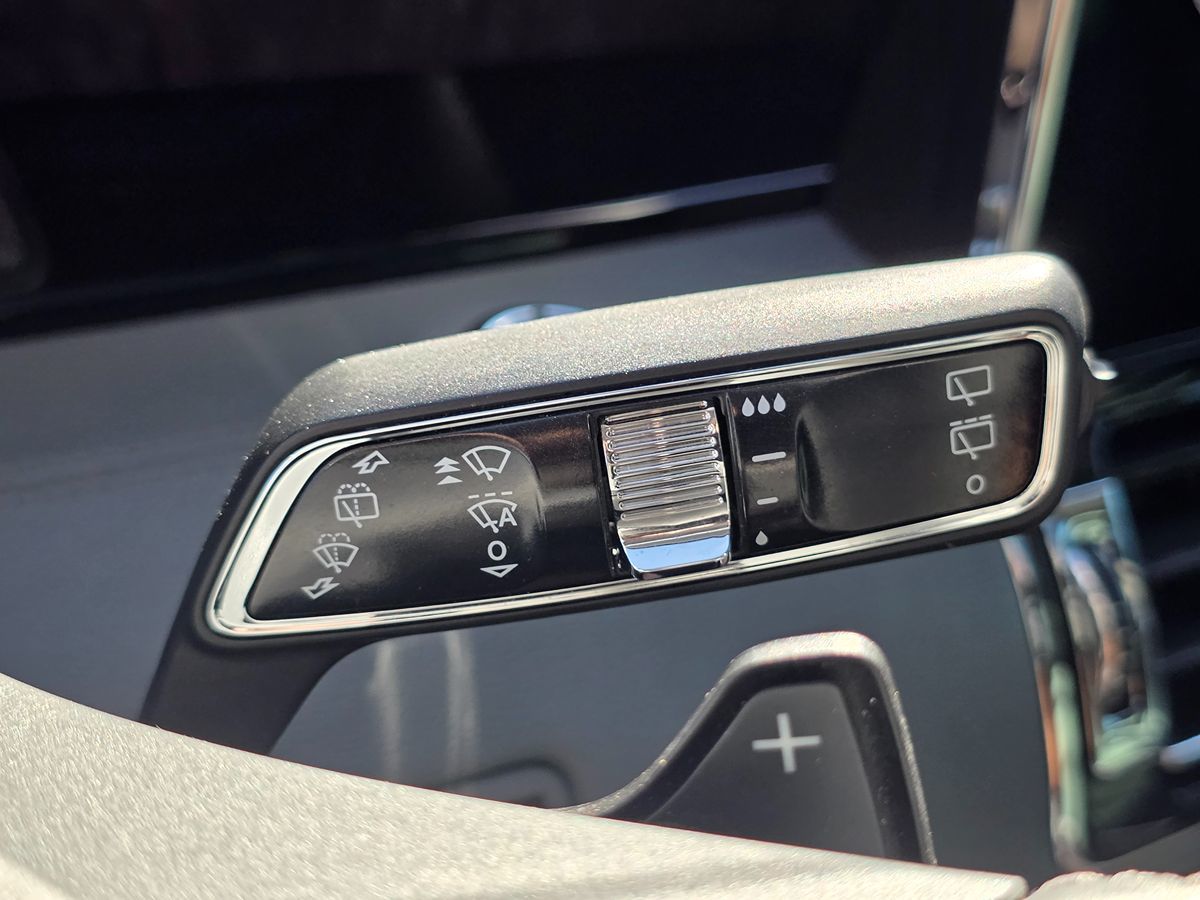 Lincoln Navigator L photo 51