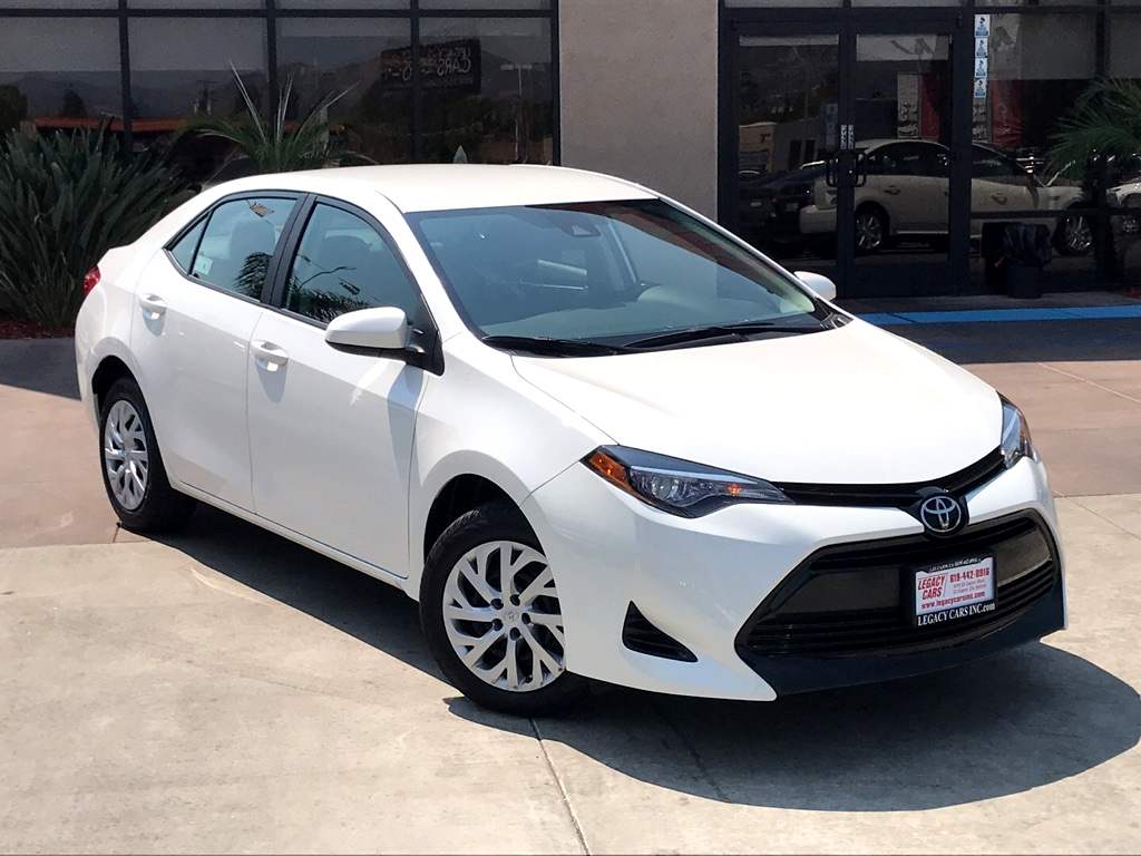 Sold 2018 Toyota Corolla LE w/Backup Camera,Bluetooth, LOW MILES