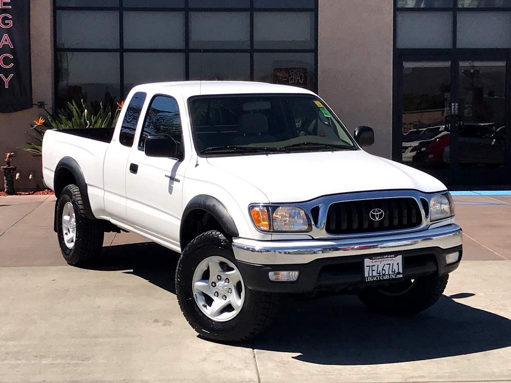 2003 Toyota Tacoma V6 XTRA CAB 4X4 MANUAL TRD Off-Road