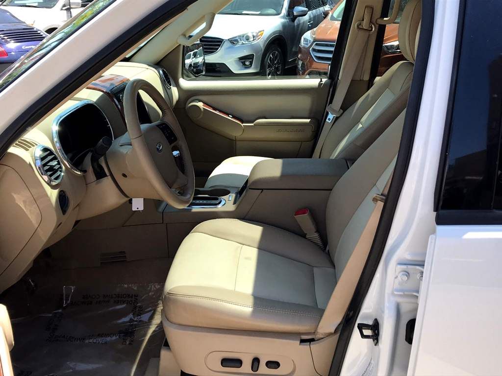 Sold 2010 Ford Explorer Eddie Bauer 4X4 W/ LEATHER SEATS