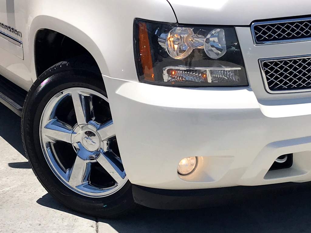 2004 Chevrolet Suburban Z71 4x4 VIN: 3GNFK16Z14G293948 for Sale - Cars \u0026  Bids, image size:1024x768